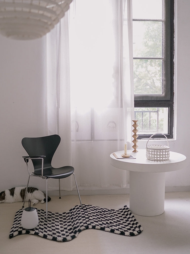 Tufted Checkered And Irregular Shaped Rug