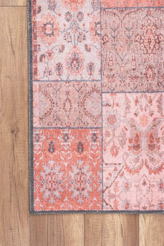 Woven Base Decorative Pink Carpet With Patchwork Pattern