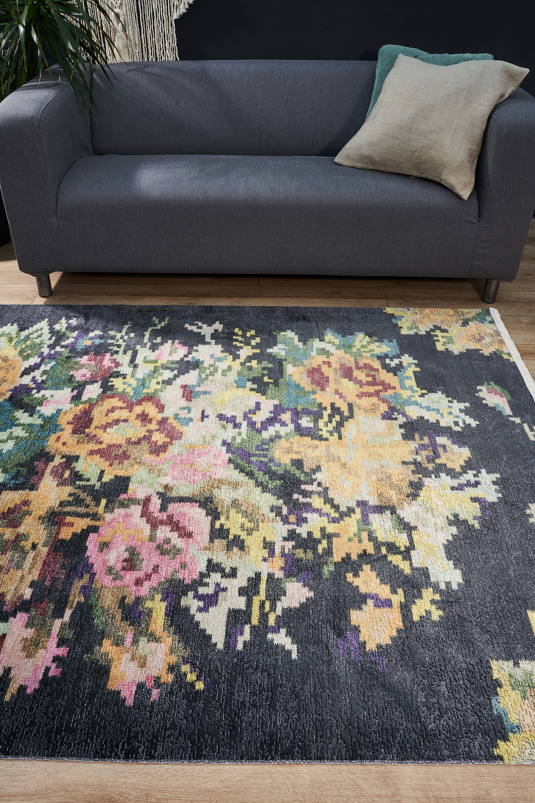 Blossom Pattern vintage Rug