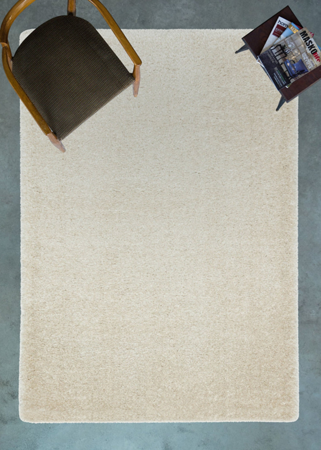 Beige rug soft 